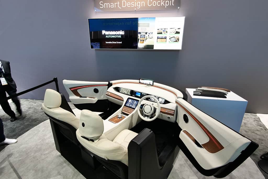 Smart Design Cockpit von Panasonic bei der CES 2018 in Las Vegas